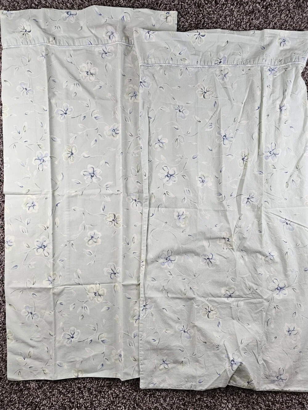Set of 2 Eddie Bauer Home King Size Pillowcases Light Green Floral Print